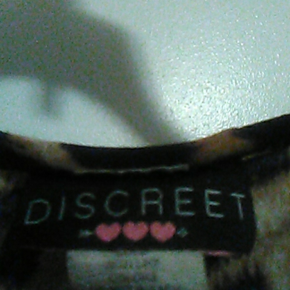 Top - Picture 4 of 4